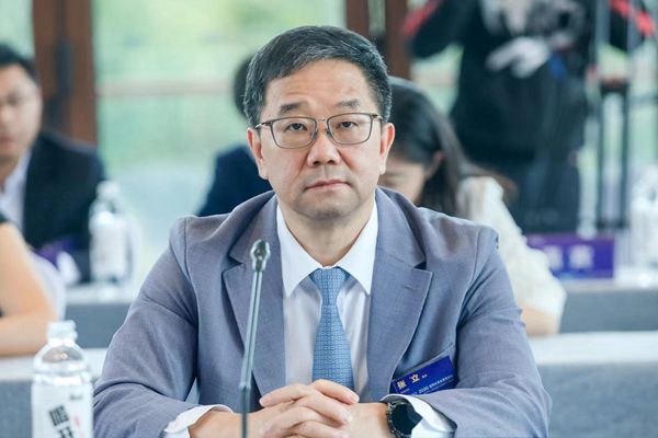 加快5G建設(shè)和應(yīng)用作用重大、意義深遠(yuǎn)