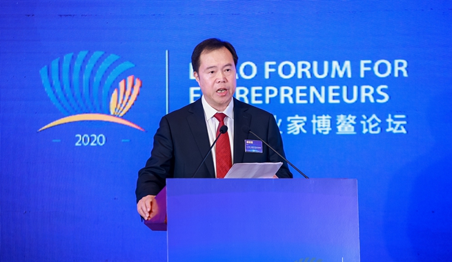 中鐵高新工業(yè)股份有限公司黨委書記、董事長(zhǎng)易鐵軍演講