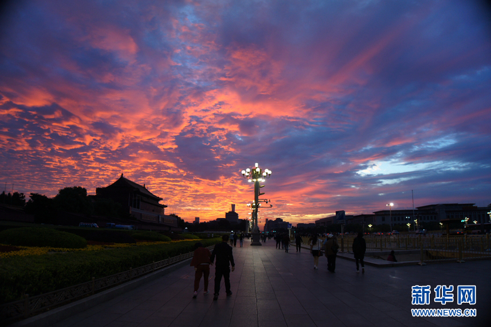 美哉，天安門！