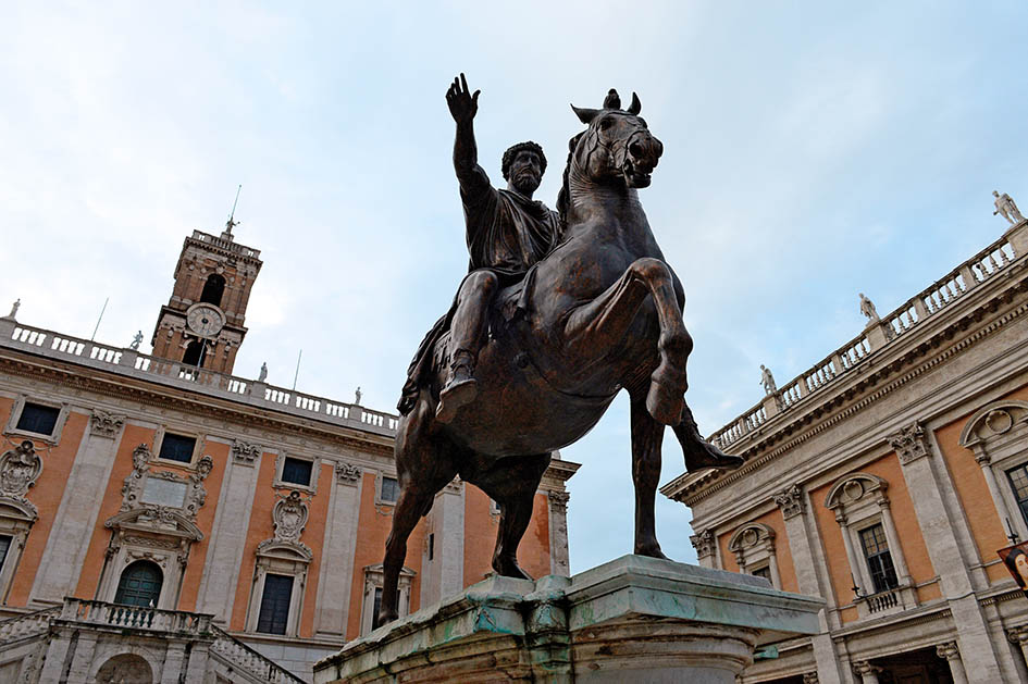 文藝與時(shí)尚中的馬