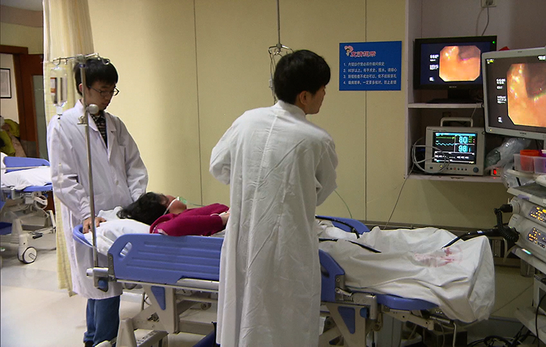 致敬偉大改革｜對話40年，講述身邊的健康故事（第九集）&mdash;&mdash;提高質(zhì)量、創(chuàng)新技術(shù)，讓患者更安心