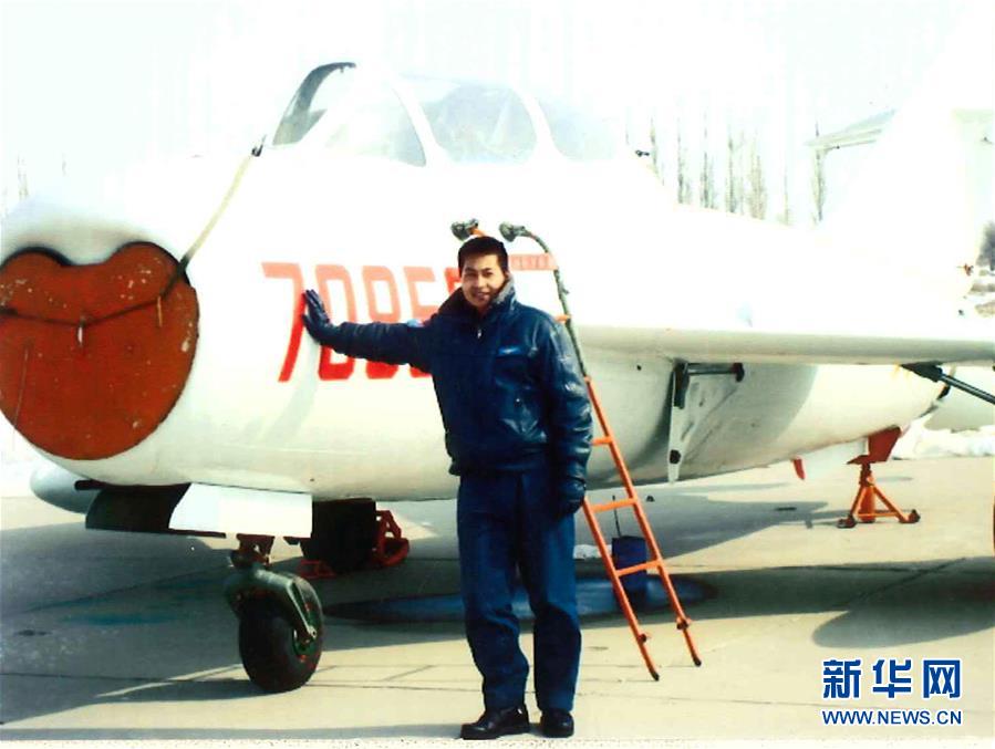 （建軍90周年&middot;英雄&middot;圖文互動）（3）聽，渤海灣有風吹過來&mdash;&mdash;追記海軍某艦載航空兵部隊一級飛行員張超