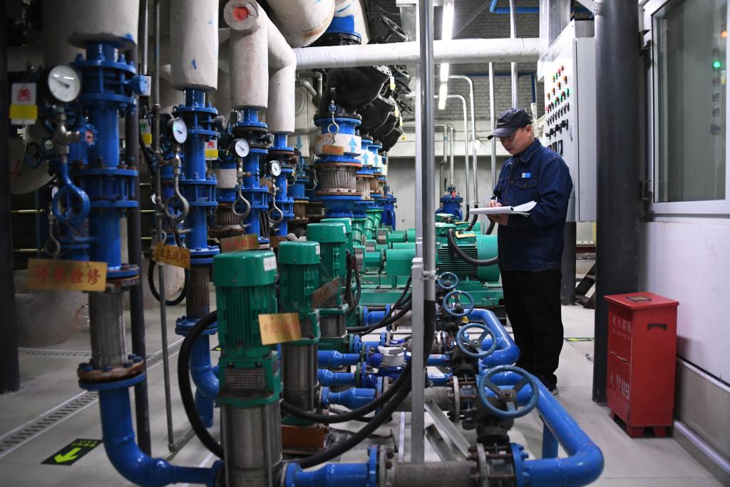 新華全媒＋丨迎&ldquo;寒&rdquo;而上保民生