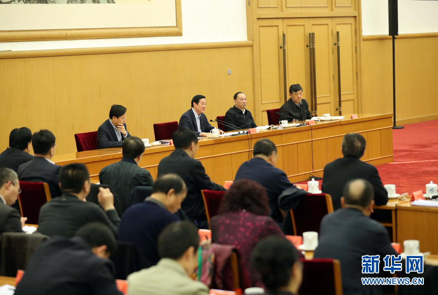 3月23日，治國(guó)理政論壇&ldquo;&lsquo;四個(gè)全面&rsquo;戰(zhàn)略布局系列理論研討會(huì)&rdquo;首場(chǎng)研討會(huì)在北京召開，中共中央政治局委員、中央書記處書記、中宣部部長(zhǎng)劉奇葆出席會(huì)議并講話。新華社記者 劉衛(wèi)兵 攝
