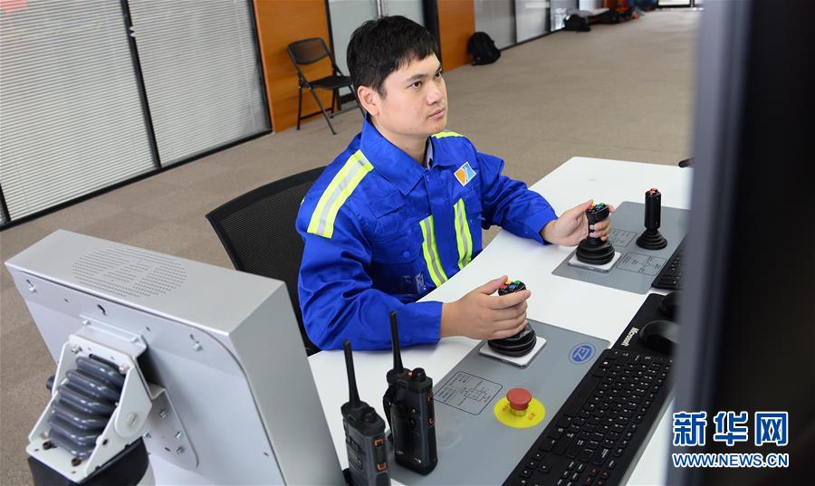 （十九大時光&middot;圖文互動）（2）歷史性成就彪炳史冊 新時代藍圖催人奮進&mdash;&mdash;來自基層蹲點現(xiàn)場的報道