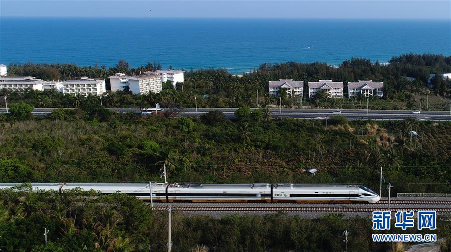 （新華全媒頭條&middot;潮起海之南&middot;圖文互動(dòng)）（9）春潮拍岸千帆進(jìn)&mdash;&mdash;海南特區(qū)改革開(kāi)放30年紀(jì)實(shí)