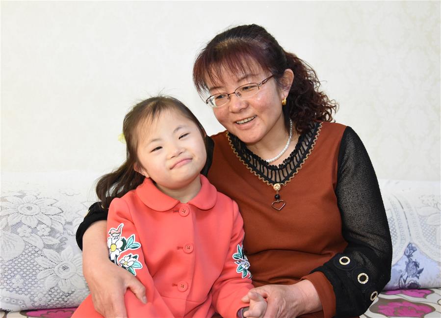 （新華全媒頭條&middot;圖文互動(dòng)）（5）超越血緣的母愛(ài)