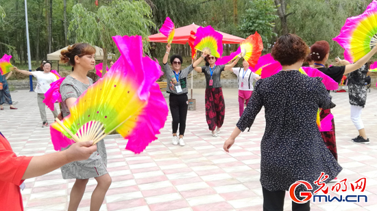 【脫貧攻堅(jiān)在行動(dòng)】全村聯(lián)名信留下好書(shū)記&mdash;&mdash;青海省城上村&ldquo;第一書(shū)記&rdquo;劉貴明這三年