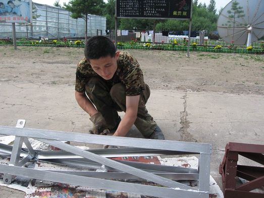 【網(wǎng)絡(luò)媒體國防行】軍中小能手！漠河雷達(dá)站里，別樣軍旅文化生活讓人&ldquo;驚艷&rdquo;