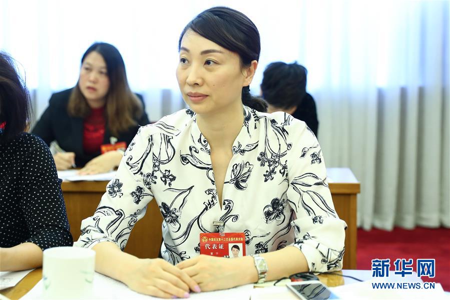 （關(guān)注婦代會）（2）放飛巾幗夢想 共襄復興偉業(yè)&mdash;&mdash;中國婦女十二大各代表團認真學習黨中央致詞