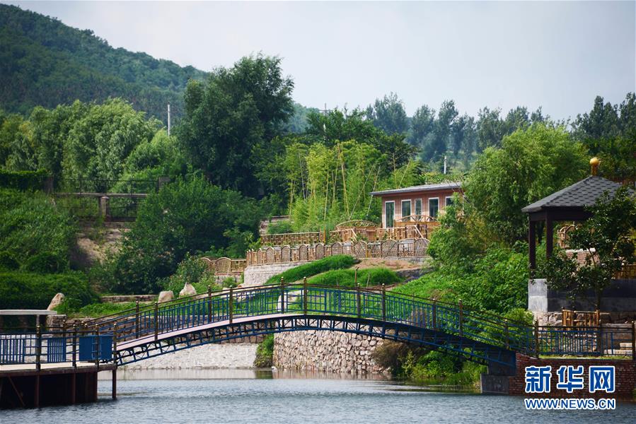 （在習(xí)近平新時(shí)代中國特色社會主義思想指引下&mdash;&mdash;新時(shí)代新作為新篇章&middot;鄉(xiāng)村振興戰(zhàn)略&middot;圖文互動）（1）青島市即墨區(qū)：&ldquo;美麗鄉(xiāng)村&rdquo;既有面子又有里子