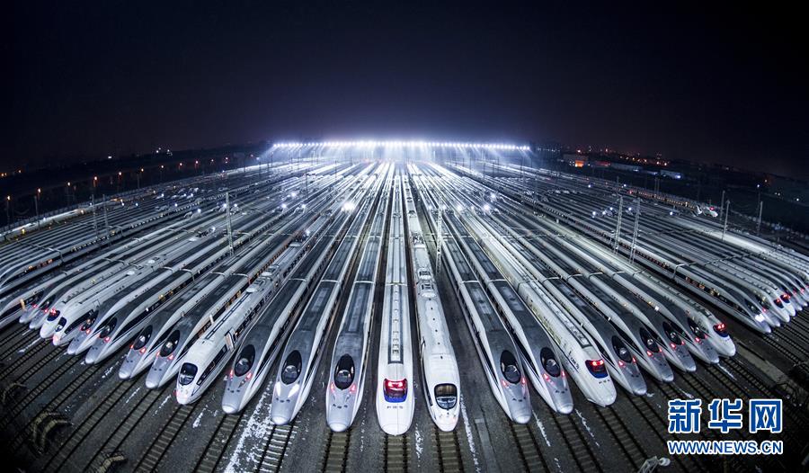 （新華全媒頭條&middot;奮進(jìn)新時(shí)代&middot;迎接兩會(huì)特別報(bào)道&middot;圖文互動(dòng)）（7）新征程，向著偉大夢(mèng)想前進(jìn)&mdash;&mdash;從黨的十九大到2018年全國(guó)兩會(huì)