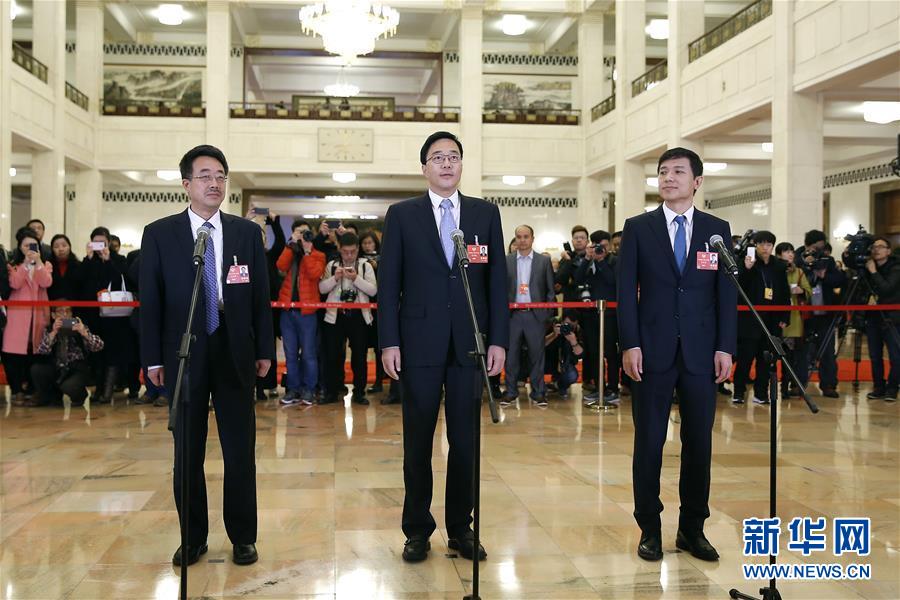 （兩會&middot;XHDW）（1）全國政協(xié)委員接受采訪