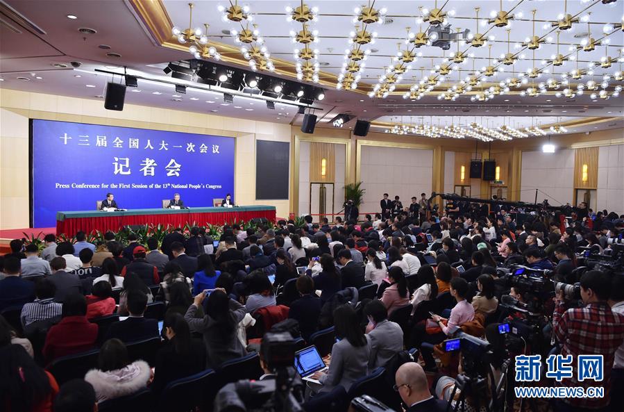 （兩會(huì)&middot;XHDW）（2）教育部部長陳寶生就&ldquo;努力讓每個(gè)孩子都能享有公平而有質(zhì)量的教育&rdquo;答記者問