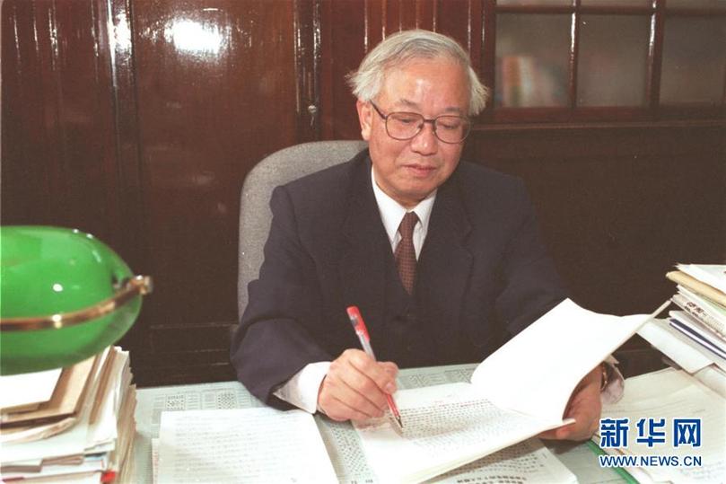 （改革先鋒風(fēng)采&middot;圖文互動(dòng)）（1）胡福明：天下興亡匹夫有責(zé) 