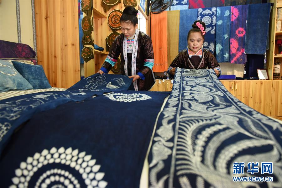 （新華全媒頭條&middot;兩會精神看落實(shí)&middot;圖文互動）（3）把握時(shí)代脈搏　聆聽時(shí)代聲音&mdash;&mdash;落實(shí)全國兩會精神堅(jiān)定文化自信述評