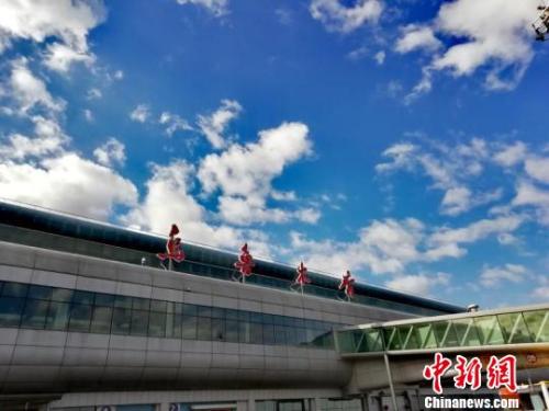 資料圖：烏魯木齊國(guó)際機(jī)場(chǎng)。 新疆機(jī)場(chǎng)集團(tuán)供圖