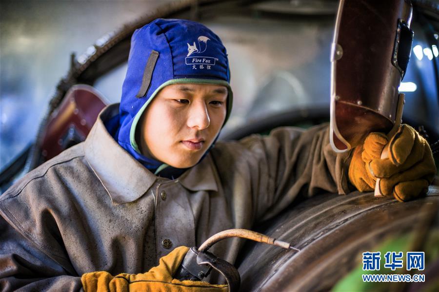 （新華全媒頭條&middot;愛國情 奮斗者&middot;圖文互動(dòng)）（3）以青春之我，創(chuàng)青春中國&mdash;&mdash;寫在五四運(yùn)動(dòng)100周年之際