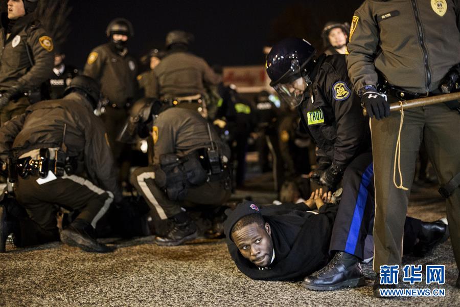 （國際&middot;圖文互動）（1）中國人權(quán)研究會發(fā)表文章揭批&ldquo;美式人權(quán)&rdquo;虛偽本質(zhì)