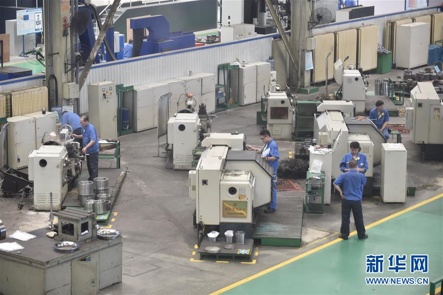 （新華全媒頭條&middot;壯麗70年 奮斗新時(shí)代&mdash;&mdash;推動(dòng)高質(zhì)量發(fā)展調(diào)研行&middot;圖文互動(dòng)）（4）潮平兩岸闊 奮楫正當(dāng)時(shí)&mdash;&mdash;來(lái)自遼寧的高質(zhì)量發(fā)展實(shí)踐