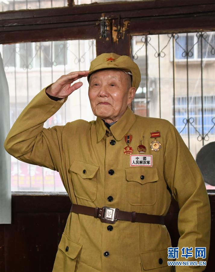 （壯麗70年&middot;奮斗新時代&mdash;&mdash;共和國榮光）（1）張富清：緊跟黨走，做黨的好戰(zhàn)士