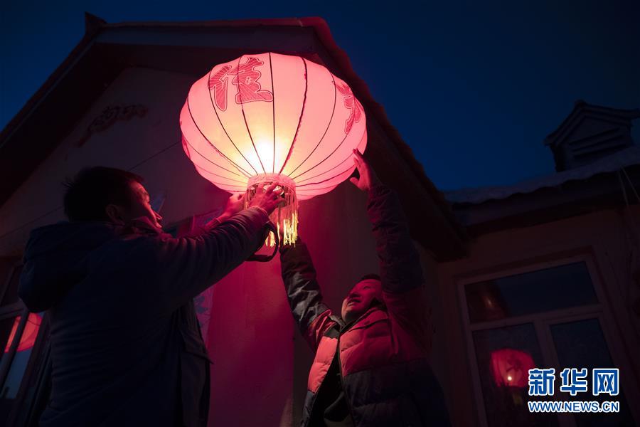 （新春走基層&middot;圖文互動）（5）最冷的日子　最暖的團聚&mdash;&mdash;寒極小年里的暖心故事