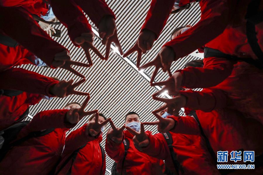 （聚焦疫情防控&middot;對口支援19省份在奮戰(zhàn)&middot;圖文互動）（4）&ldquo;當我們摘下口罩，看到彼此勝利的微笑&rdquo;&mdash;&mdash;重慶對口支援孝感市抗擊疫情紀實