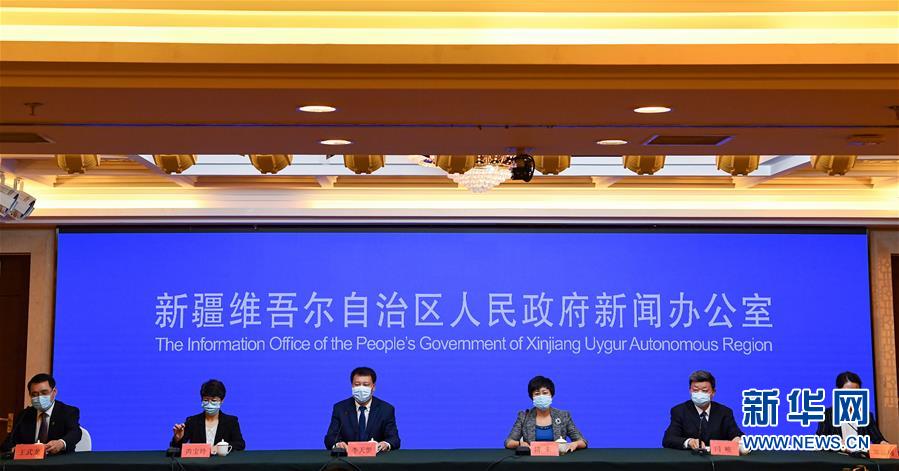 （聚焦疫情防控&middot;圖文互動）（1）烏魯木齊市新冠肺炎疫情新增病例出現(xiàn)較大幅度下降 傳播風(fēng)險依然存在