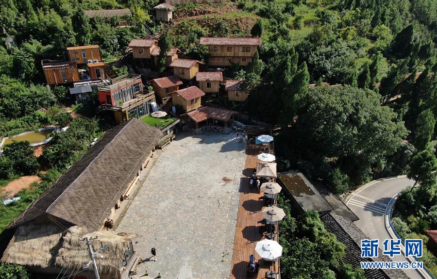 （決戰(zhàn)決勝脫貧攻堅(jiān)&middot;圖文互動(dòng)）（1）&ldquo;三峽第一村&rdquo;脫貧記