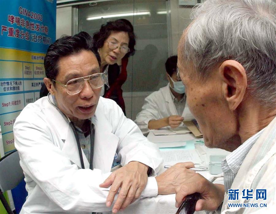 （圖文互動(dòng)）（6）敢醫(yī)敢言，生命至上&mdash;&mdash;記&ldquo;共和國(guó)勛章&rdquo;獲得者鐘南山