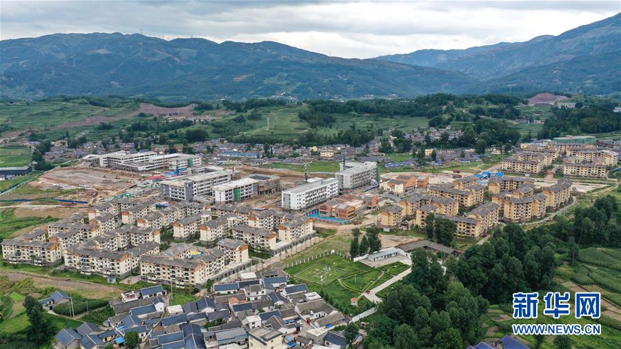 （新華全媒頭條&middot;決戰(zhàn)決勝脫貧攻堅(jiān)&middot;督戰(zhàn)未摘帽貧困縣&middot;圖文互動(dòng)）（7）苦蕎花開(kāi)大涼山&mdash;&mdash;四川7個(gè)未摘帽縣脫貧攻堅(jiān)一線觀察