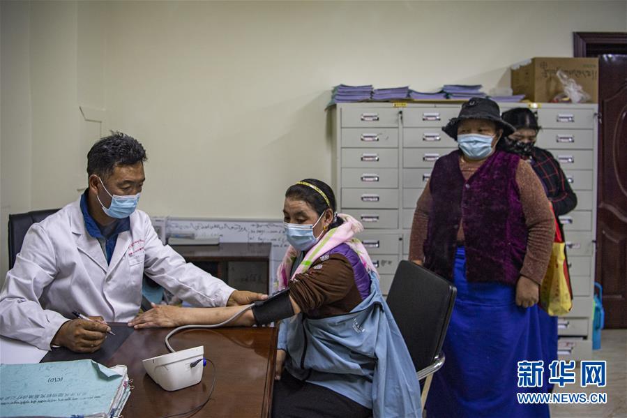 （新華全媒頭條&middot;走向我們的小康生活&middot;圖文互動(dòng)）（6）扎西德勒，我們的新家園&mdash;&mdash;西藏易地扶貧搬遷搬出幸福美好新生活