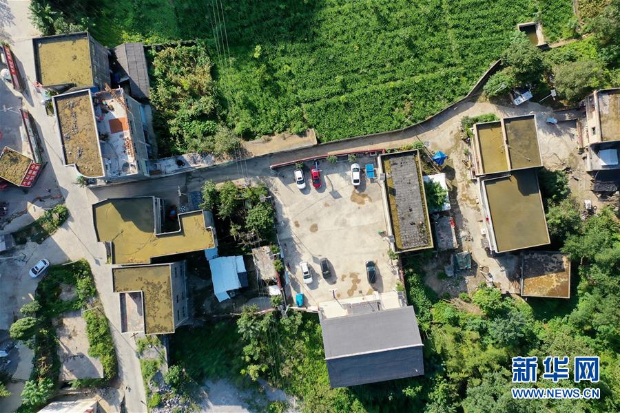 （新華全媒頭條&middot;走向我們的小康生活&middot;決戰(zhàn)決勝脫貧攻堅(jiān)&middot;圖文互動(dòng)）（6）千年之渴今朝解&mdash;&mdash;貴州貧困群眾實(shí)現(xiàn)&ldquo;吃水不愁&rdquo;