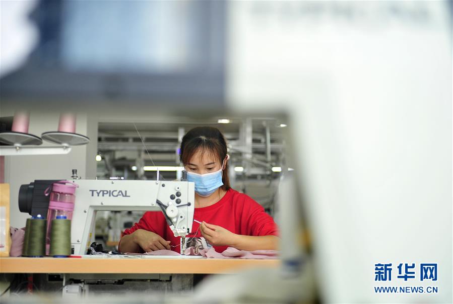 （中國(guó)網(wǎng)事&middot;圖文互動(dòng)）（6）一場(chǎng)&ldquo;遷徙&rdquo;，幾番&ldquo;播種&rdquo;&mdash;&mdash;記京津冀協(xié)同發(fā)展中的&ldquo;探路者&rdquo;