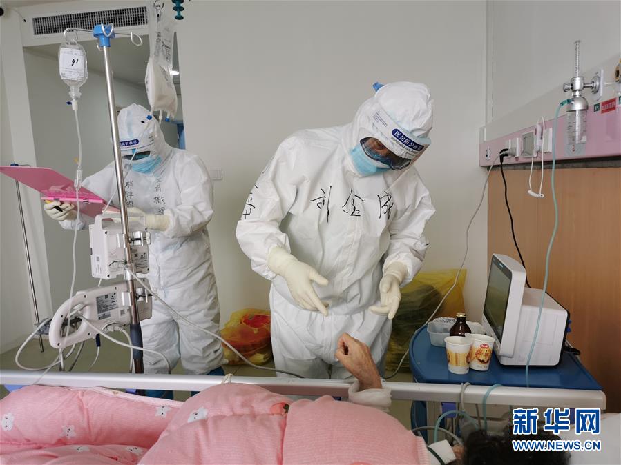 （在習(xí)近平強(qiáng)軍思想指引下&middot;我們?cè)趹?zhàn)位報(bào)告&middot;圖文互動(dòng)）（2）&ldquo;火神山&rdquo;答卷：現(xiàn)代衛(wèi)勤向戰(zhàn)而生