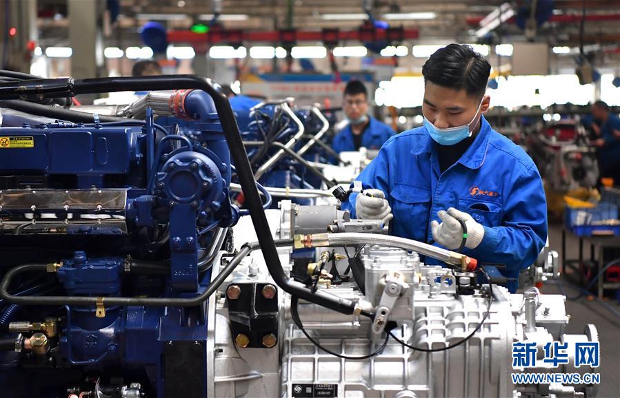 （新華全媒頭條&middot;五中全會(huì)精神在基層&middot;圖文互動(dòng)）（5）奮發(fā)新青年　逐夢新征程&mdash;&mdash;各地青年學(xué)習(xí)貫徹落實(shí)五中全會(huì)精神觀察