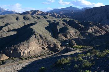 天山深處，&ldquo;山地鐵軍&rdquo;奪路探寶
