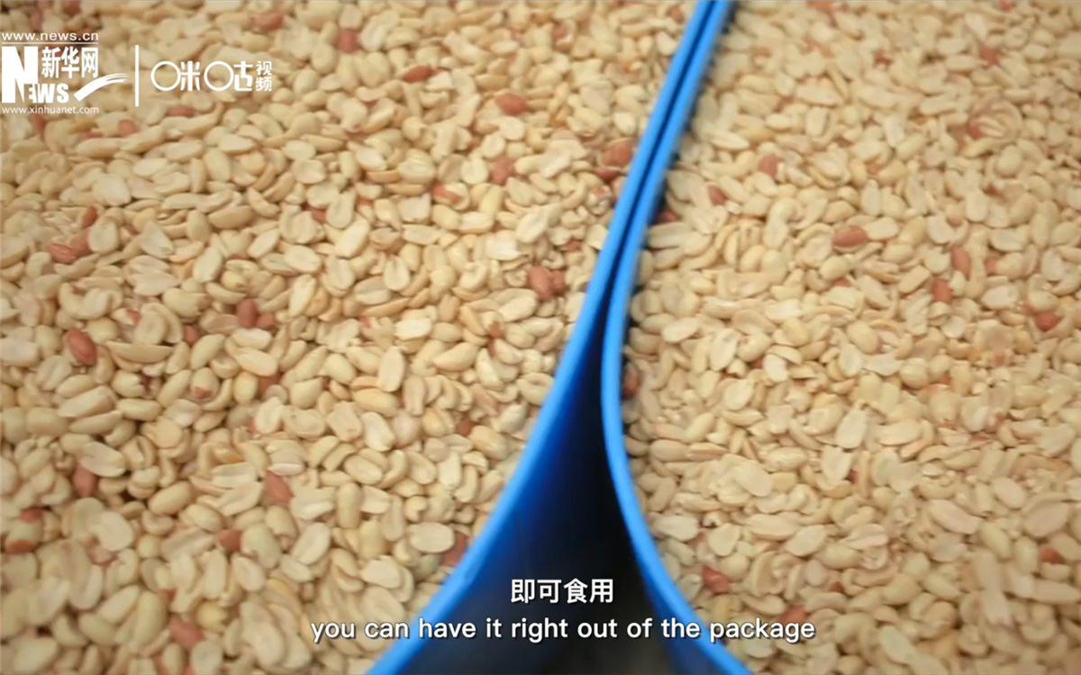 RUTF營養(yǎng)包以花生醬為基底，加入了牛奶、糖、復合維生素和微量礦物質(zhì)