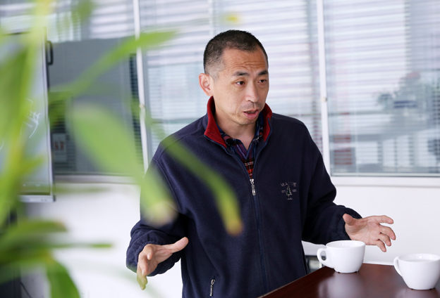 數(shù)據(jù)量大，涉及到全球八個(gè)不同地方的望遠(yuǎn)鏡