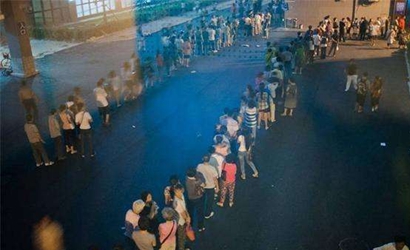 大醫(yī)院人滿為患，社區(qū)醫(yī)院門可羅雀怎么破？