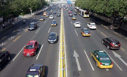 搖號、限行都是&ldquo;沒辦法的辦法&rdquo;