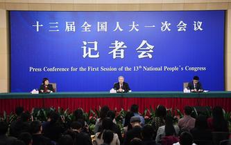 國務(wù)院扶貧辦主任劉永富就&ldquo;打好精準脫貧攻堅戰(zhàn)&rdquo;答記者問