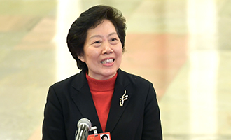 審計(jì)署審計(jì)長胡澤君在&ldquo;部長通道&rdquo;接受采訪