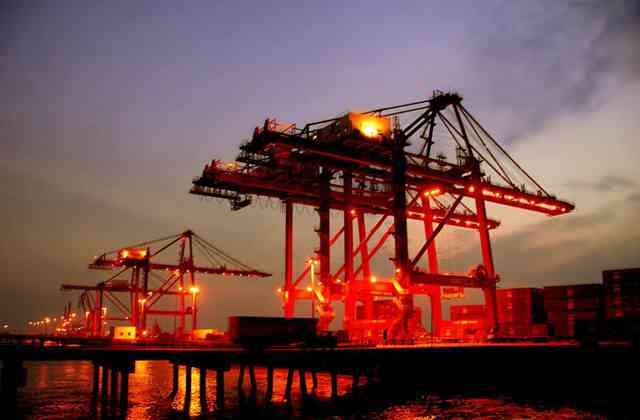 新華社評論員：高質量發(fā)展是開啟未來的金鑰匙