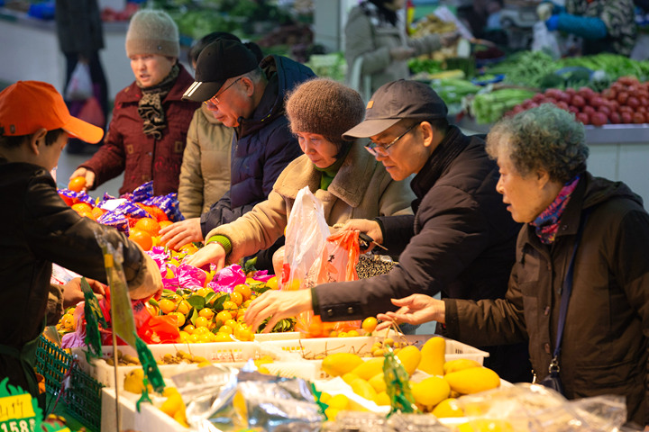 新華社評(píng)論員：有了政府&ldquo;緊日子&rdquo;就有百姓&ldquo;好日子&rdquo;