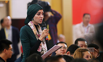 迪拜中阿衛(wèi)視記者提問