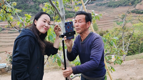 追夢(mèng)中國(guó)人｜梁倩娟：隴南鄉(xiāng)親們的&ldquo;店小二&rdquo;