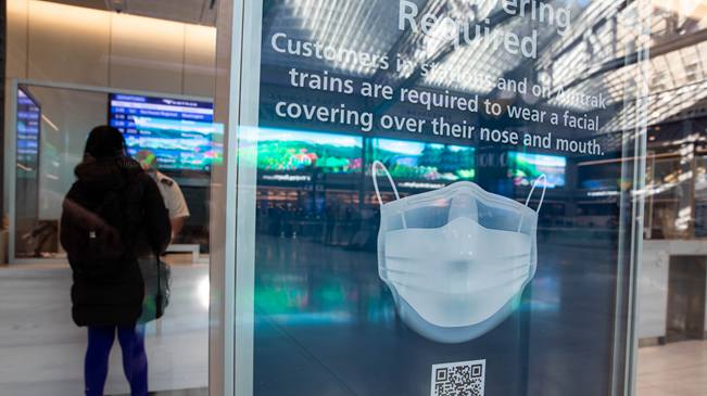 23天增500萬(wàn)例！ 美國(guó)新冠確診病例增速創(chuàng)新高