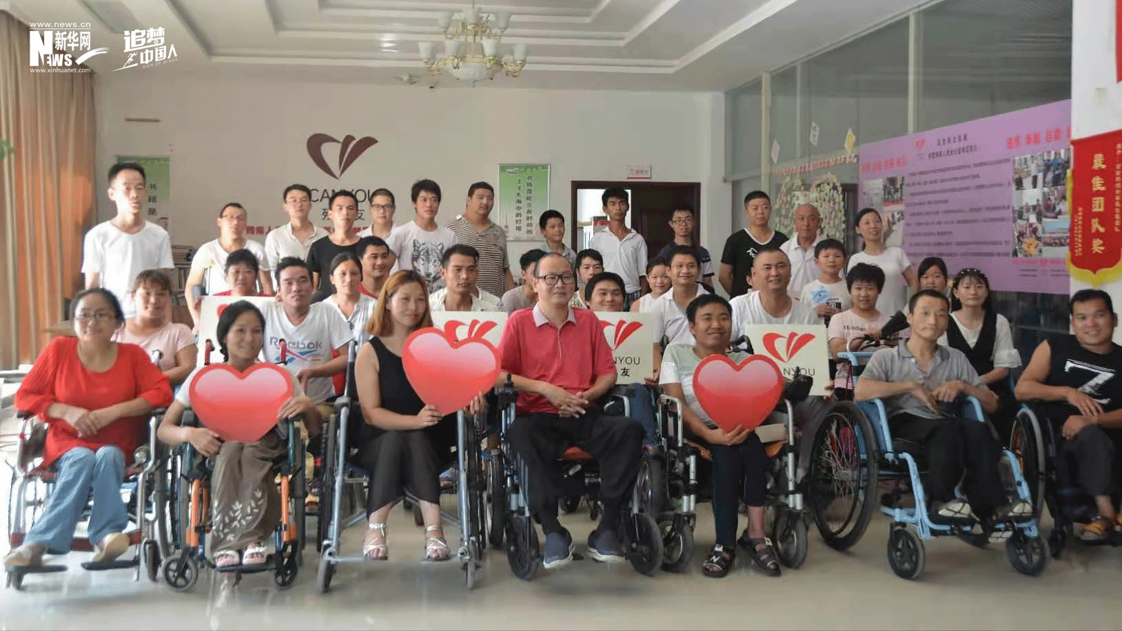 追夢(mèng)中國(guó)人|李青榮：&ldquo;云端&rdquo;相遇，在鍵盤中找到&ldquo;向上&rdquo;的方向【全國(guó)助殘日】