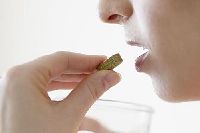 【健康解碼】說明書上這么多副作用 這藥我還吃不吃？